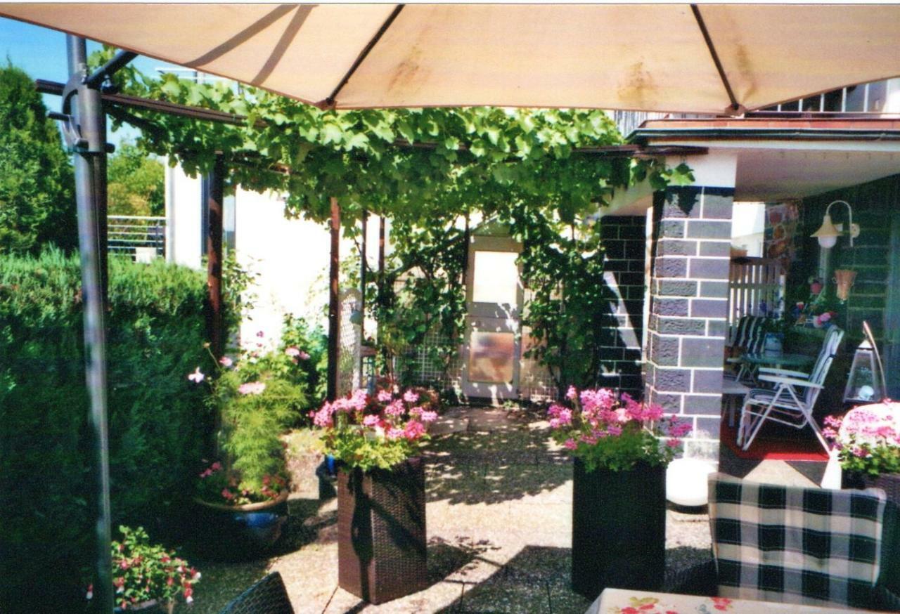 Ferienwohnung Buettner Solms-Oberbiel ภายนอก รูปภาพ