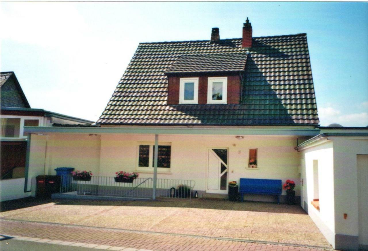 Ferienwohnung Buettner Solms-Oberbiel ภายนอก รูปภาพ